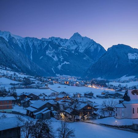 Coolnest Hotel Mayrhofen Exterior photo